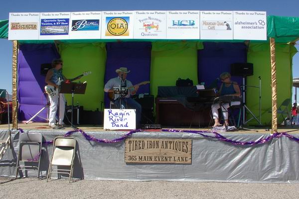 Jammin in the desert